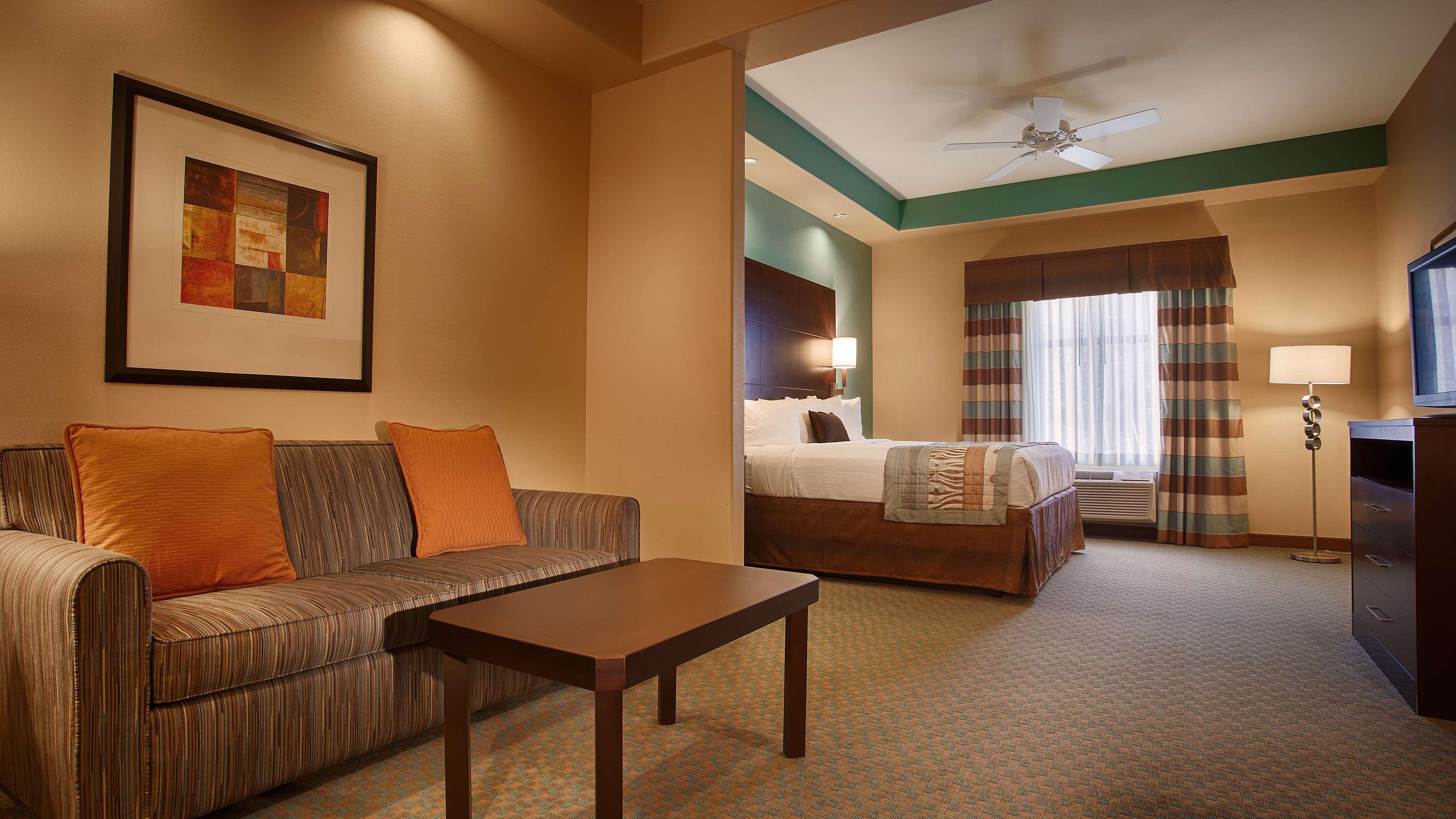 Best Western Plus Midland Suites Eksteriør bilde