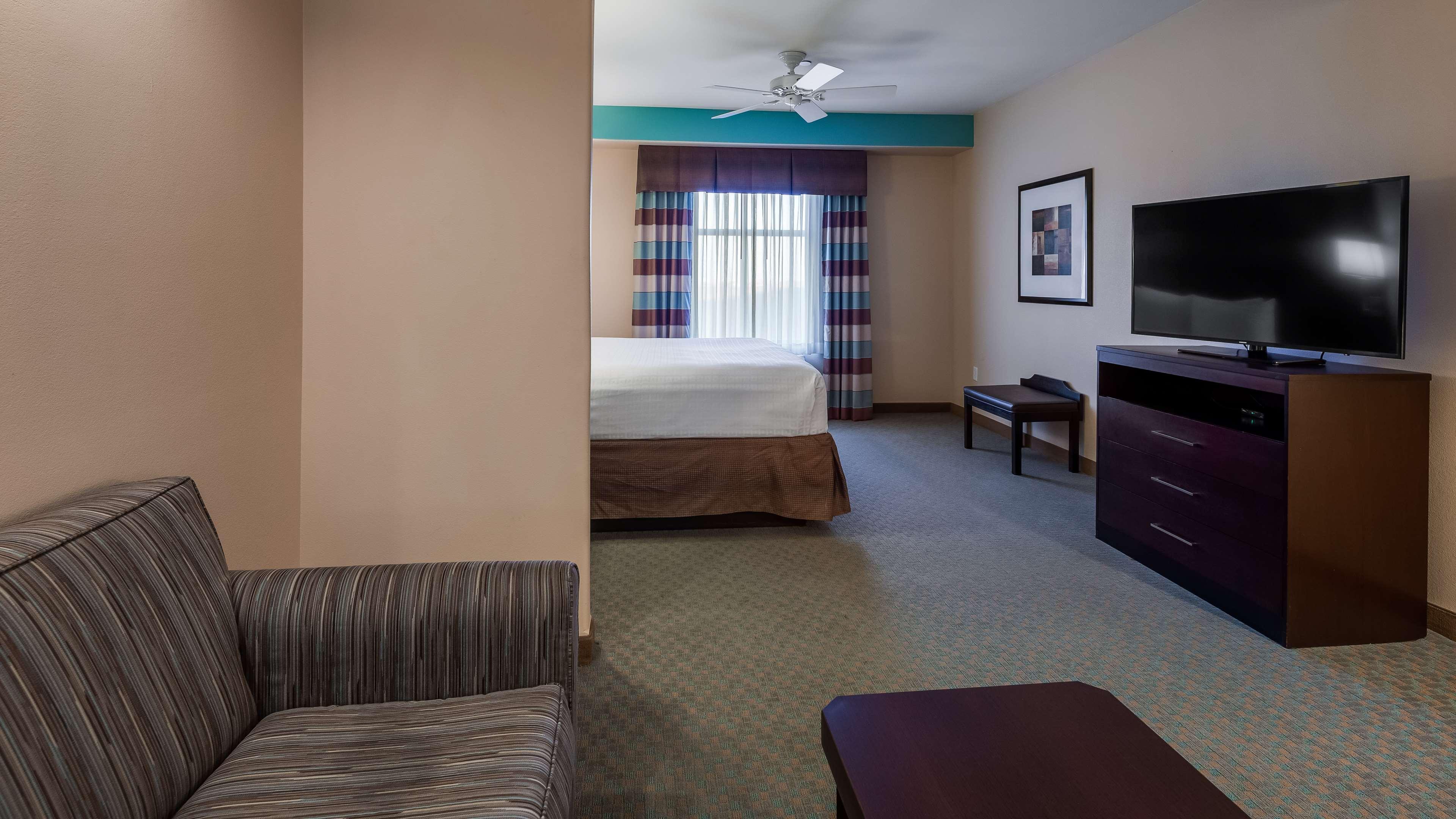 Best Western Plus Midland Suites Eksteriør bilde