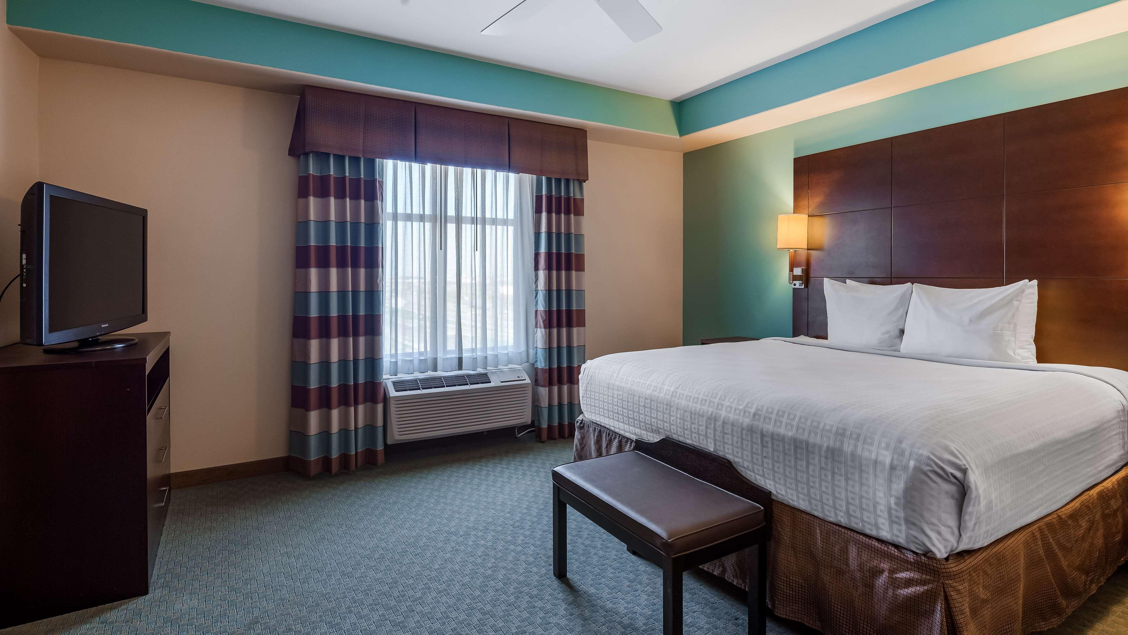 Best Western Plus Midland Suites Eksteriør bilde