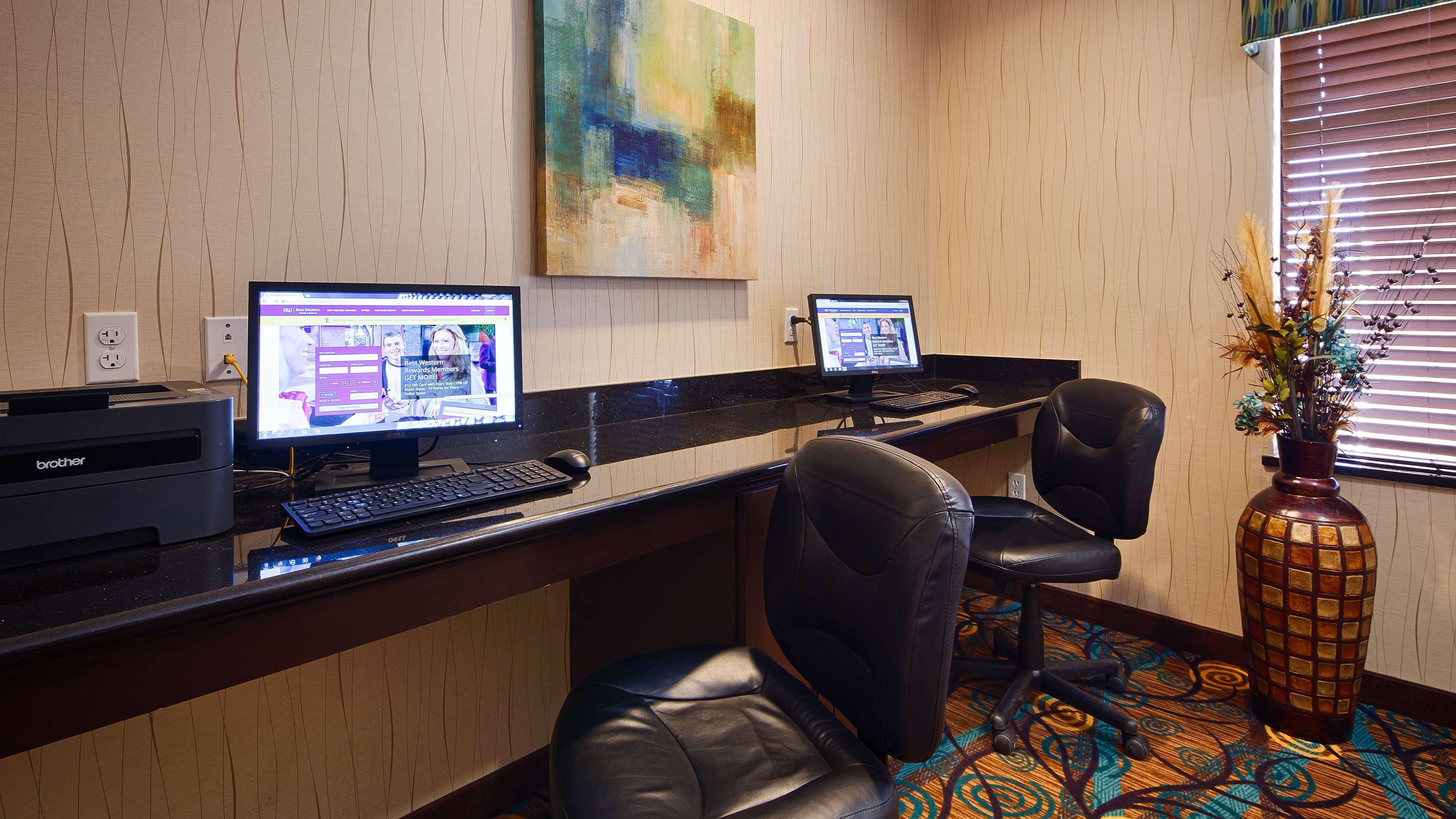 Best Western Plus Midland Suites Eksteriør bilde
