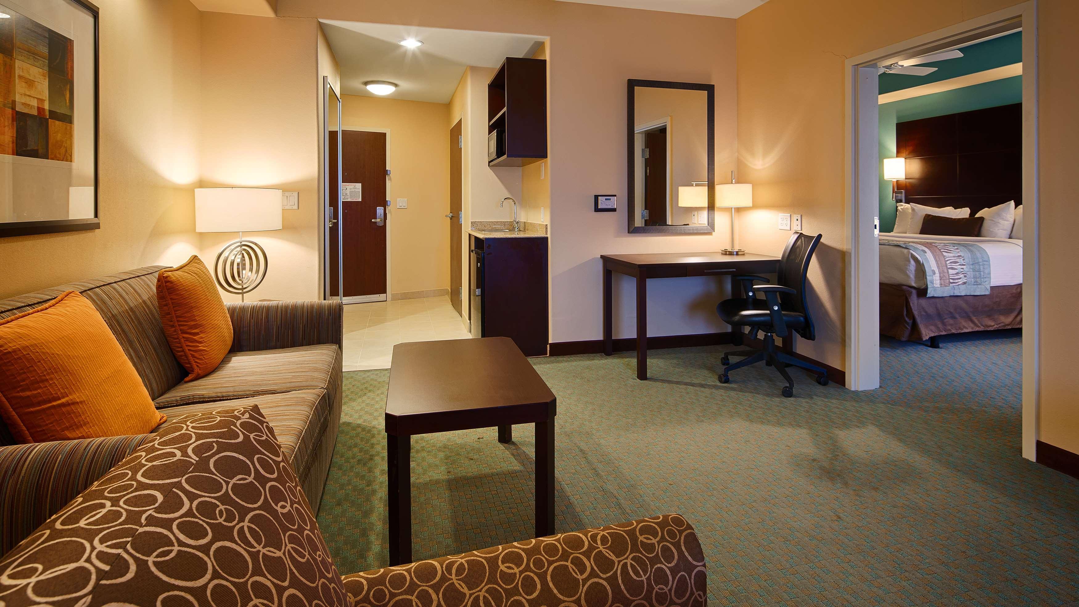 Best Western Plus Midland Suites Eksteriør bilde